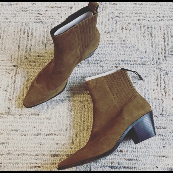 Zara Shoes - ❌SOLD❌Zara COWBOY SPLIT LEATHER HEELED BOOTS